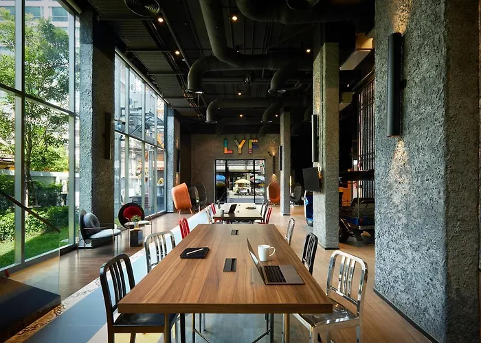 Lyf Sukhumvit 8 Hotel 4*