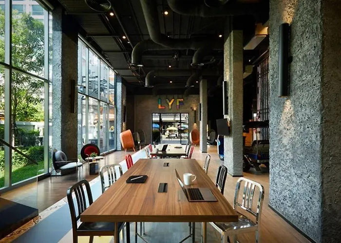 Lyf Sukhumvit 8 Hotel 4*