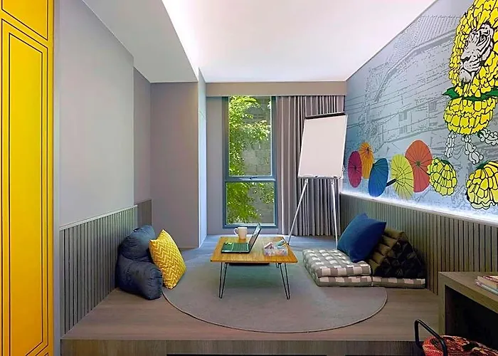 Lyf Sukhumvit 8 Hotel