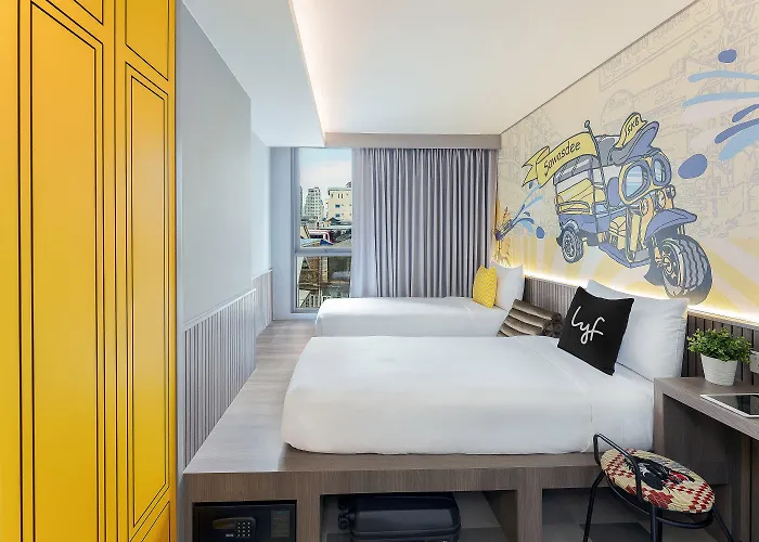 Lyf Sukhumvit 8 מלון